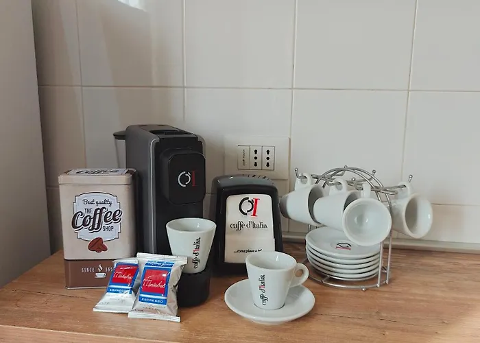 Free Parking - No Tourist Tax - Motor Valley *